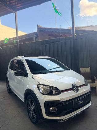 VOLKSWAGEN UP 1.0 170 TSI TOTAL FLEX XTREME 4P MANUAL VOLKSWAGEN UP 1.0 170 TSI TOTAL FLEX XTREME 4P MANUAL